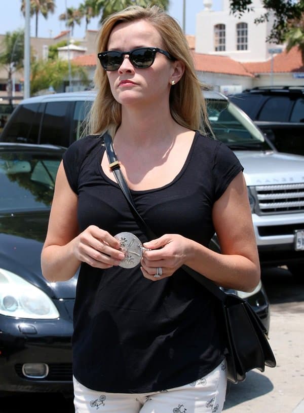 Reese Witherspoon on her way to lunch at Divino in Brentwood, California, on July 18, 2013