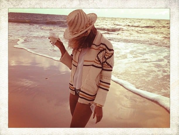 Beyonce enjoying her time on a beach in Brazil
