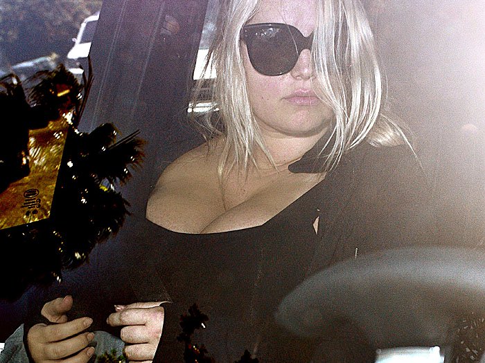 Jessica Simpson leaving her personal trainer's house in Los Angeles, California on June 6, 2012