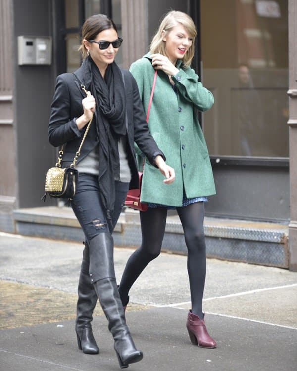 Lily Aldridge styled black jeans with a matching blazer for her lunch date with Taylor Swift